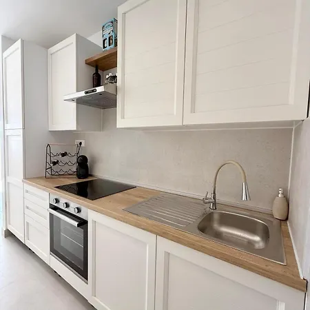 Apartment Mali Raj Lokva Rogoznica