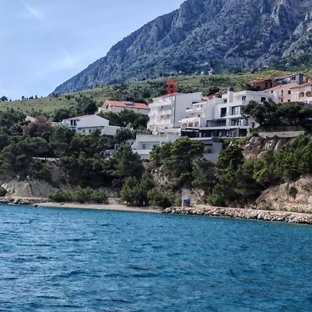 Apartamento Mali Raj *